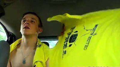 Teen boys on gay porn free Hitchhiker Bailey was prompt - drtuber.com